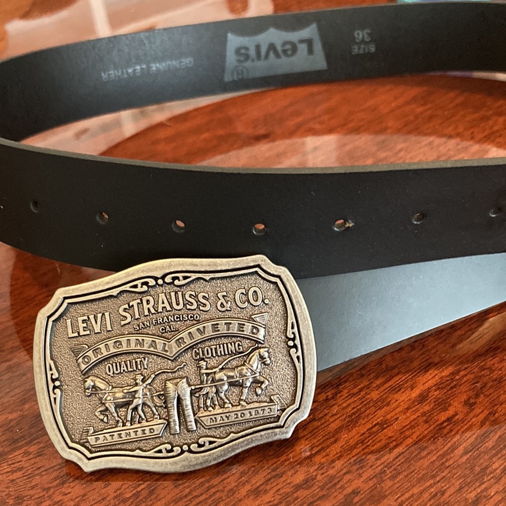 Levi’s Strauss black belt and buckle men’s size 36